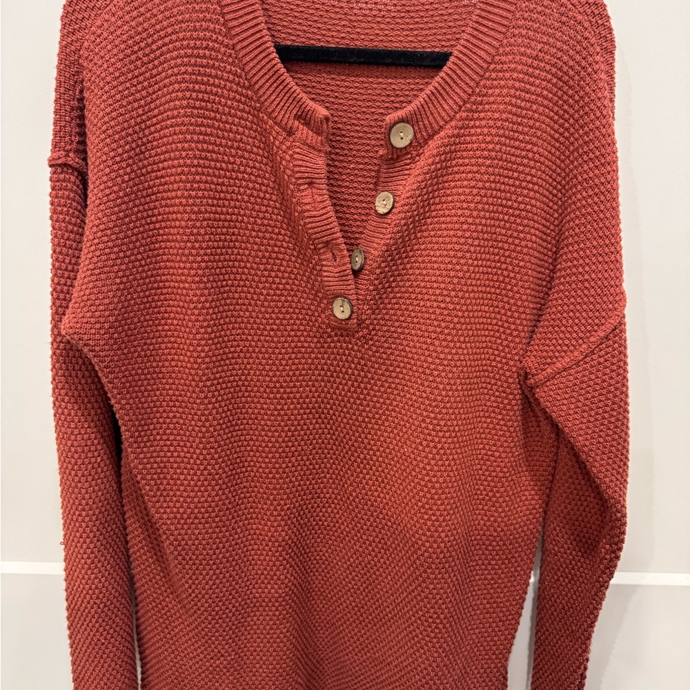 Rust Sweater with Relaxed Fit and Ribbed Texture